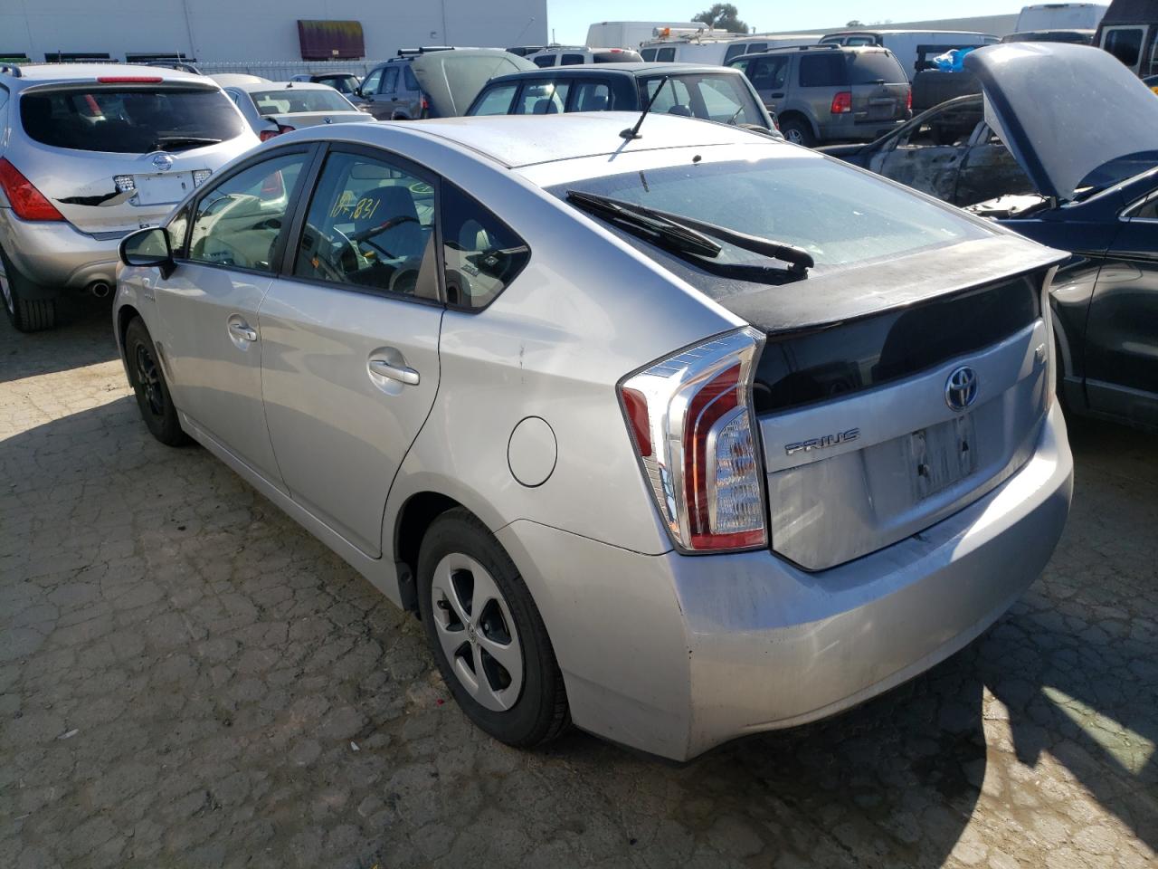 Photo 3 from auction – 2013 TOYOTA PRIUS with VIN JTDKN3DU3D0339527