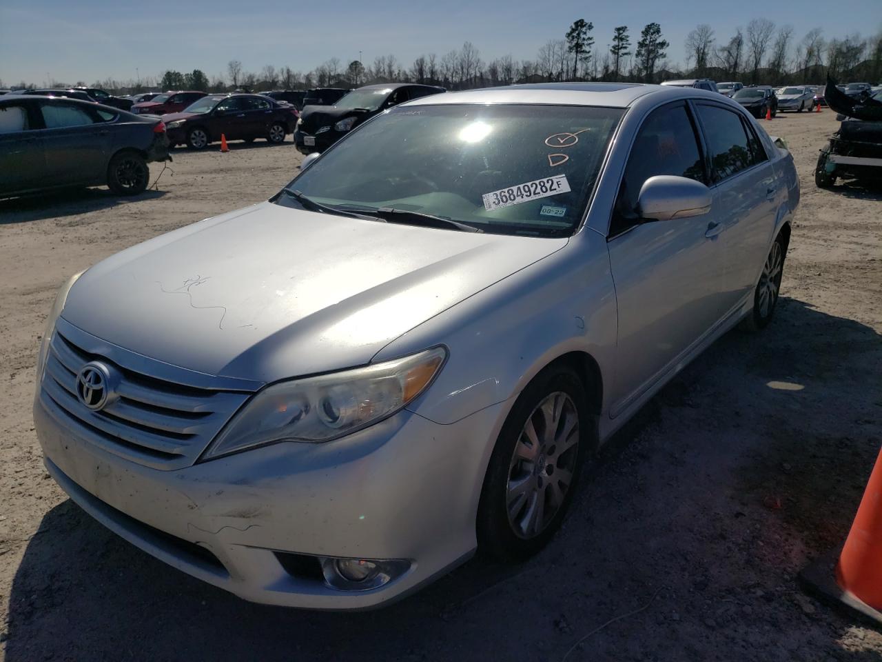Photo 2 from auction – 2011 TOYOTA AVALON BAS with VIN 4T1BK3DB9BU377174