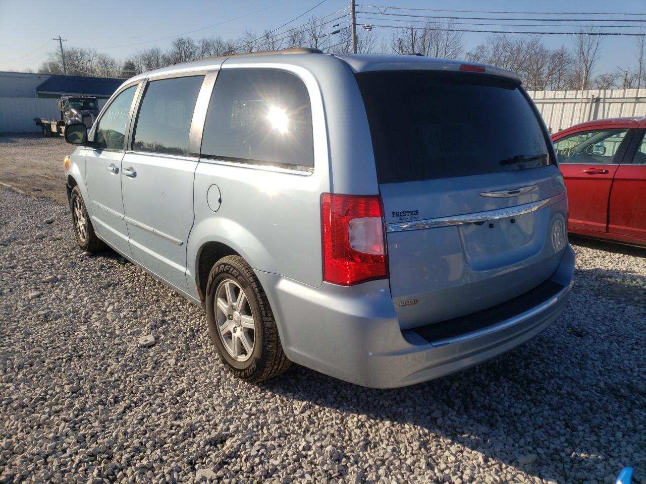 Photo 3 from auction – 2013 CHRYSLER TOWN & COU with VIN 2C4RC1BG8DR555188