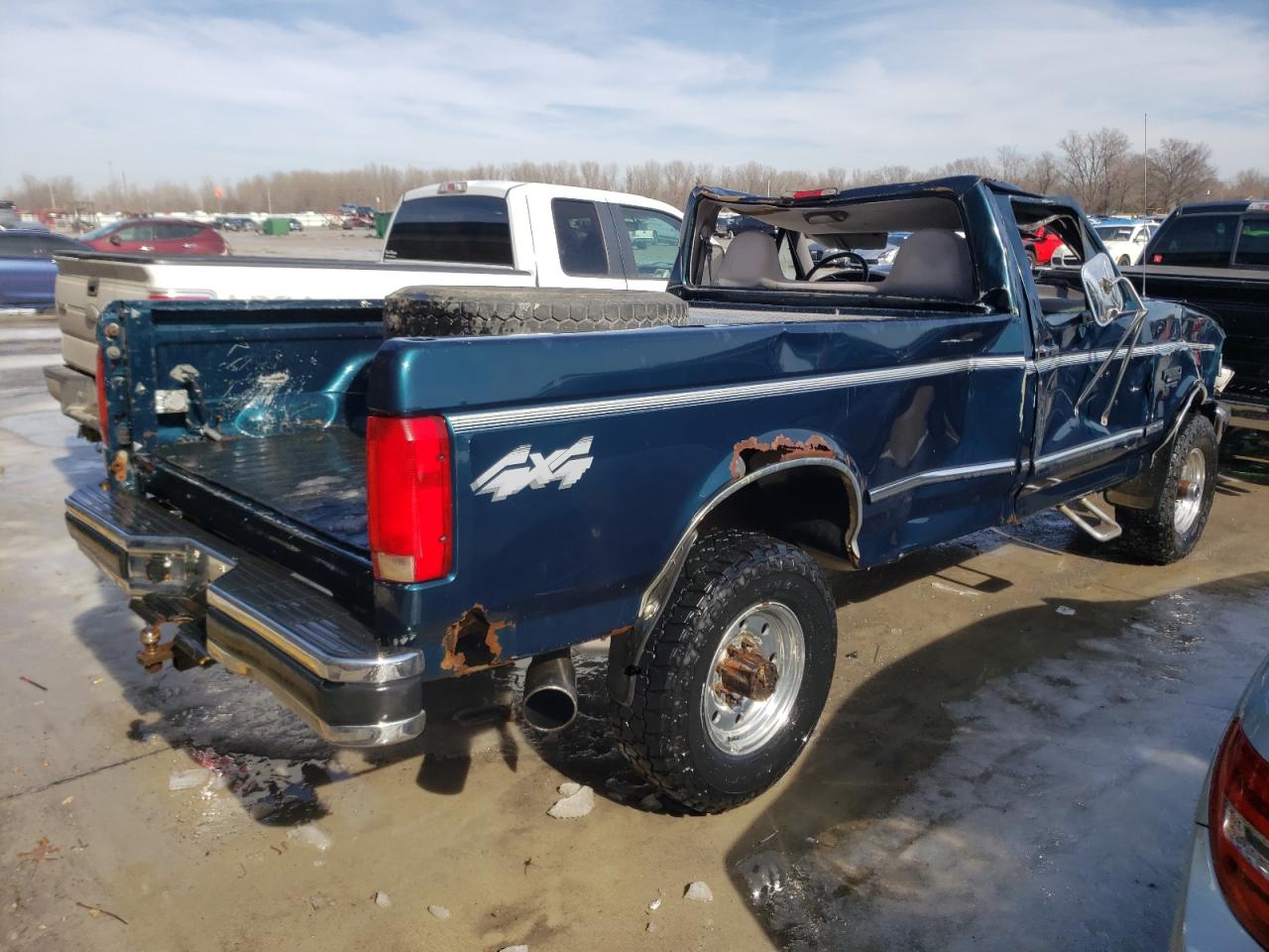 Photo 4 from auction – 1996 FORD F250 with VIN 1FTHF26FXTEB07296