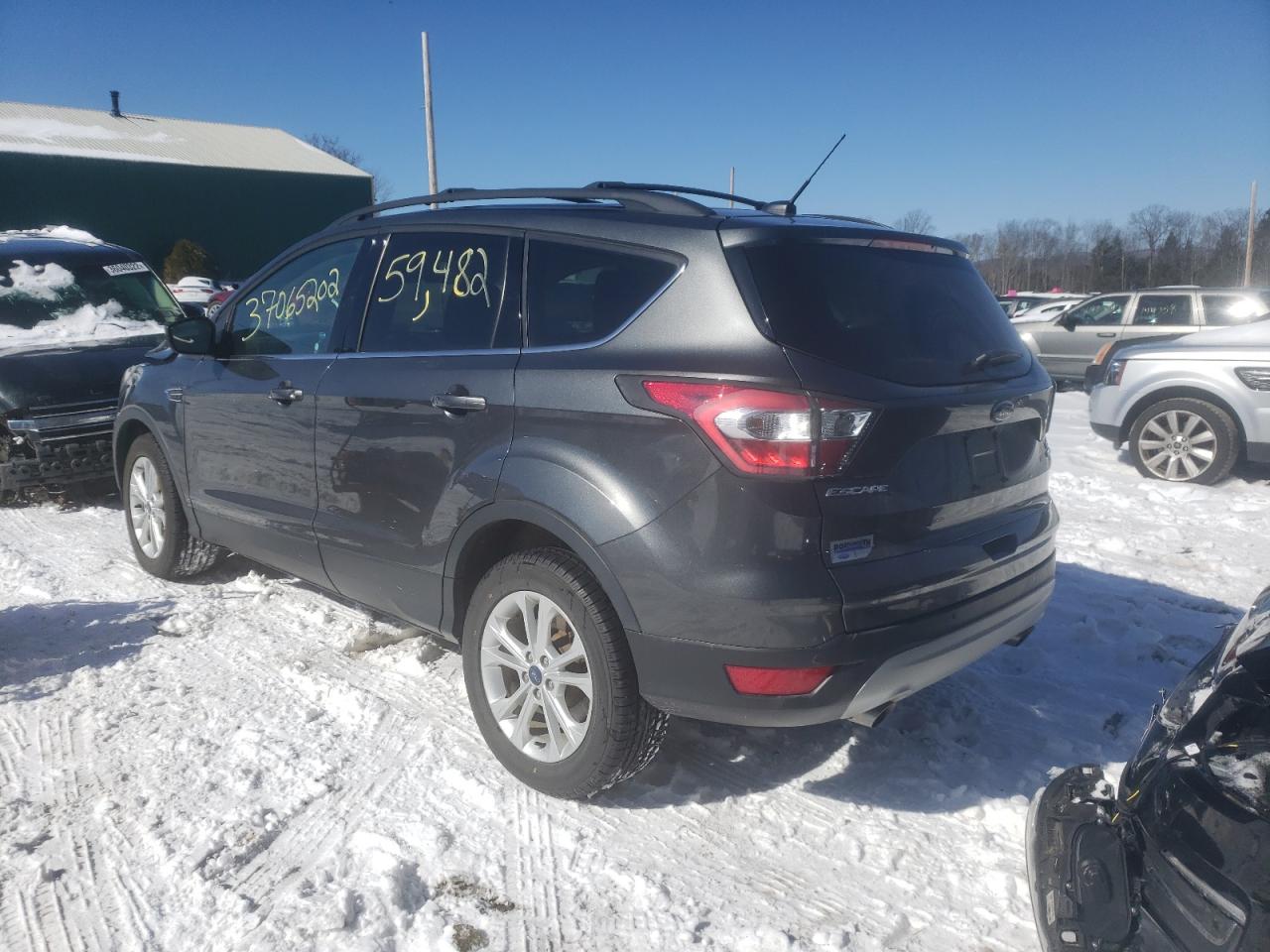 Photo 3 from auction – 2017 FORD ESCAPE SE with VIN 1FMCU0GD9HUA07877