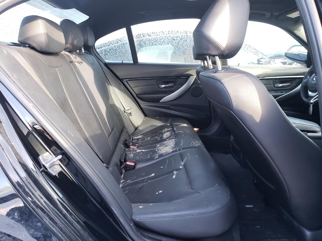 Photo 6 from auction – 2017 BMW 330 XI with VIN WBA8D9G30HNU62484