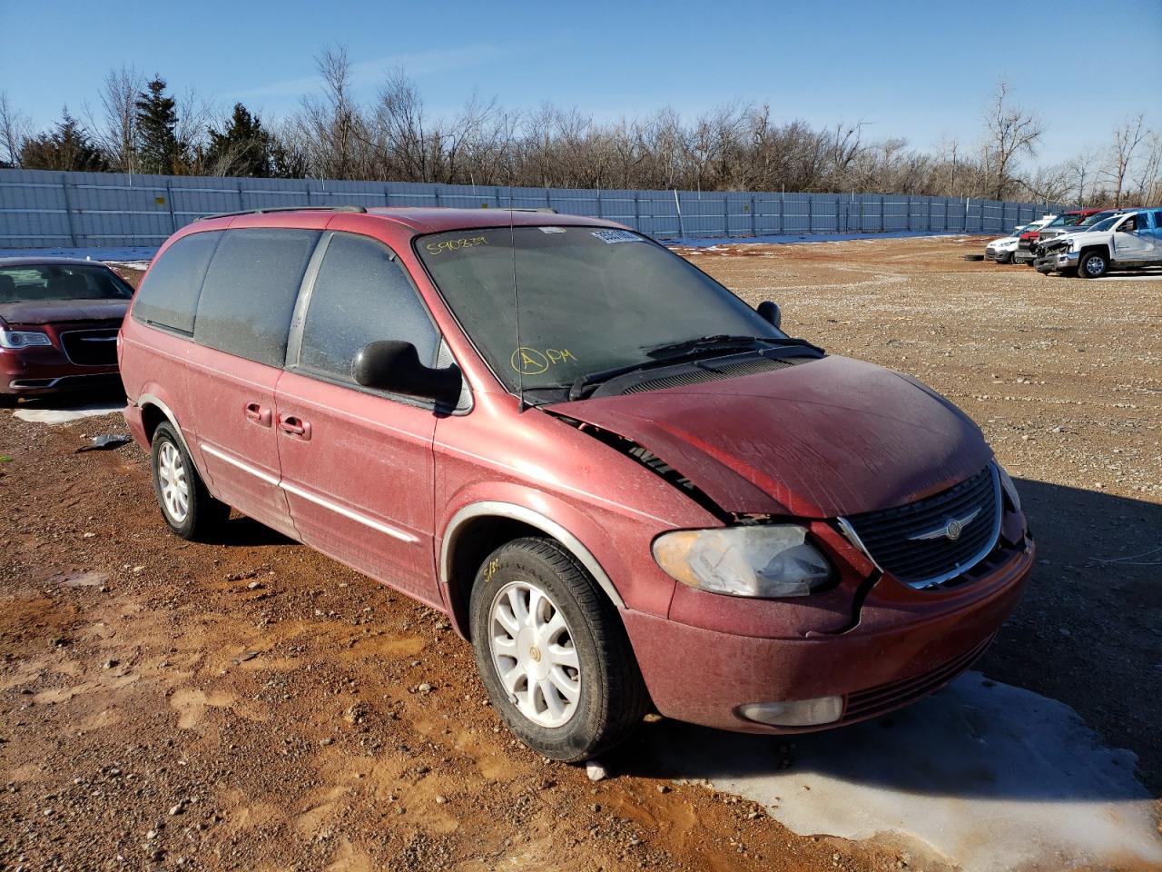 CHRYSLER TOWN & COU 2002 with VIN 2C8GP54LX2R590839 - Photo from auction