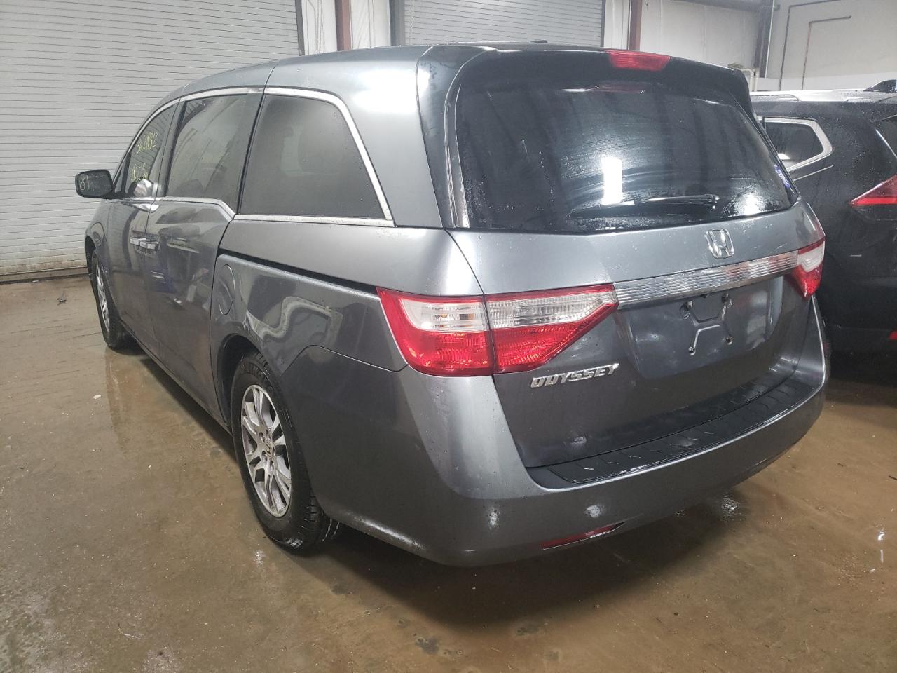 Photo 3 from auction – 2011 HONDA ODYSSEY EX with VIN 5FNRL5H68BB026368