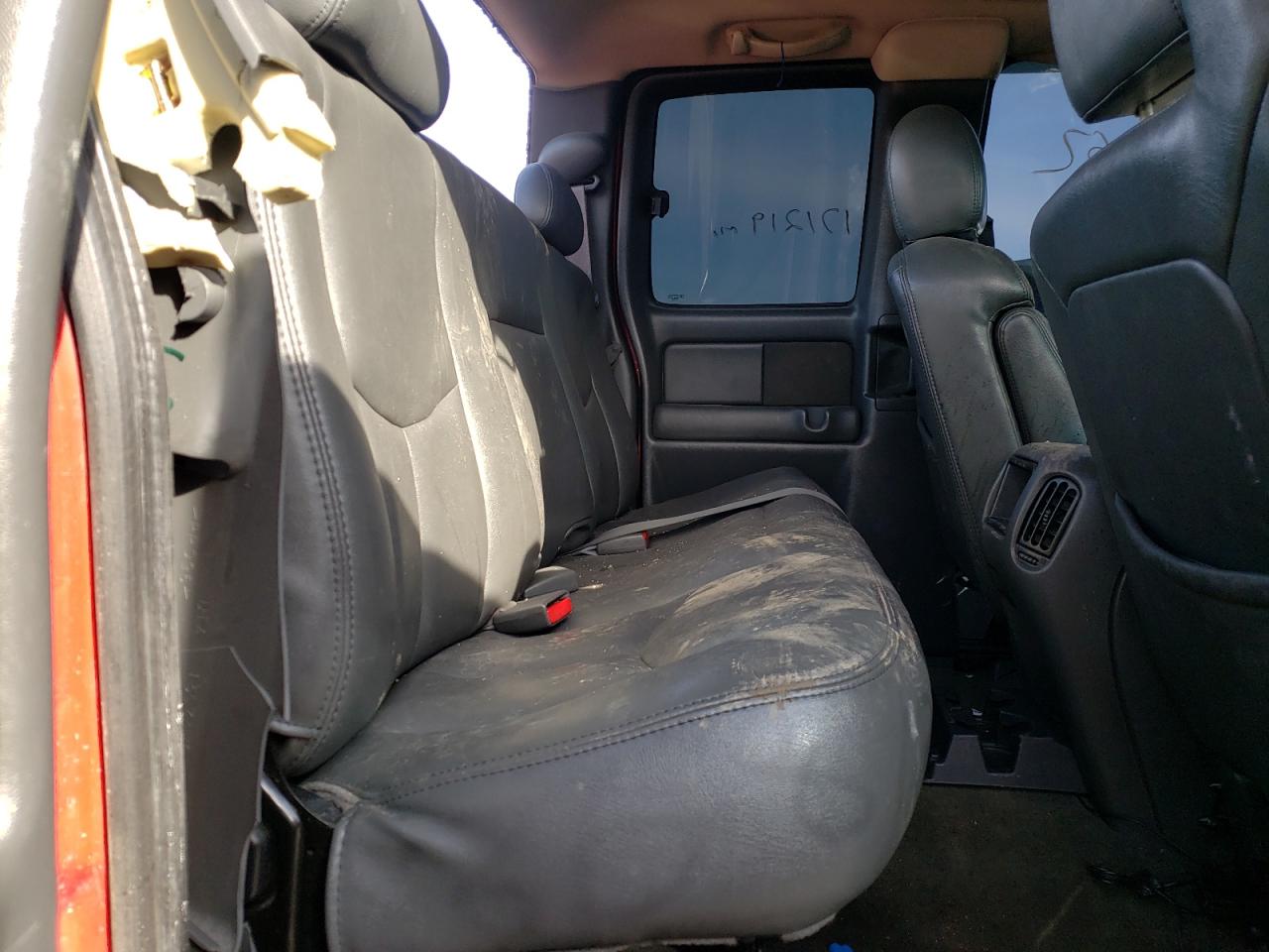 Photo 6 from auction – 2003 CHEVROLET SILVERADO with VIN 1GCEK19T53E377854