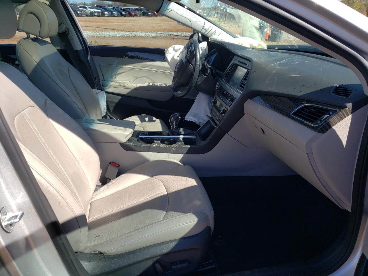 Photo 5 from auction – 2015 HYUNDAI SONATA SPO with VIN 5NPE34AF3FH071387