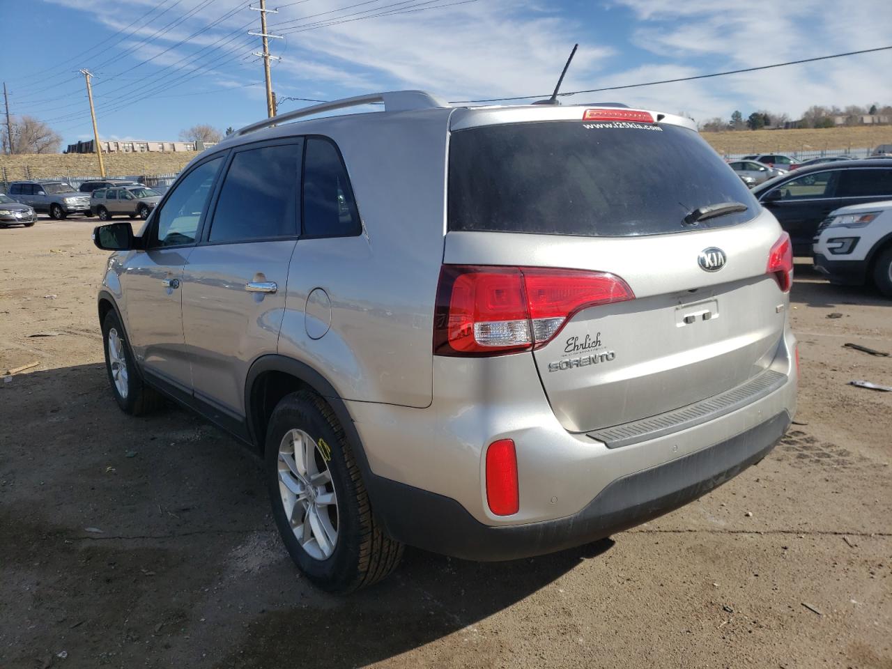 Photo 3 from auction – 2015 KIA SORENTO LX with VIN 5XYKTDA73FG554140