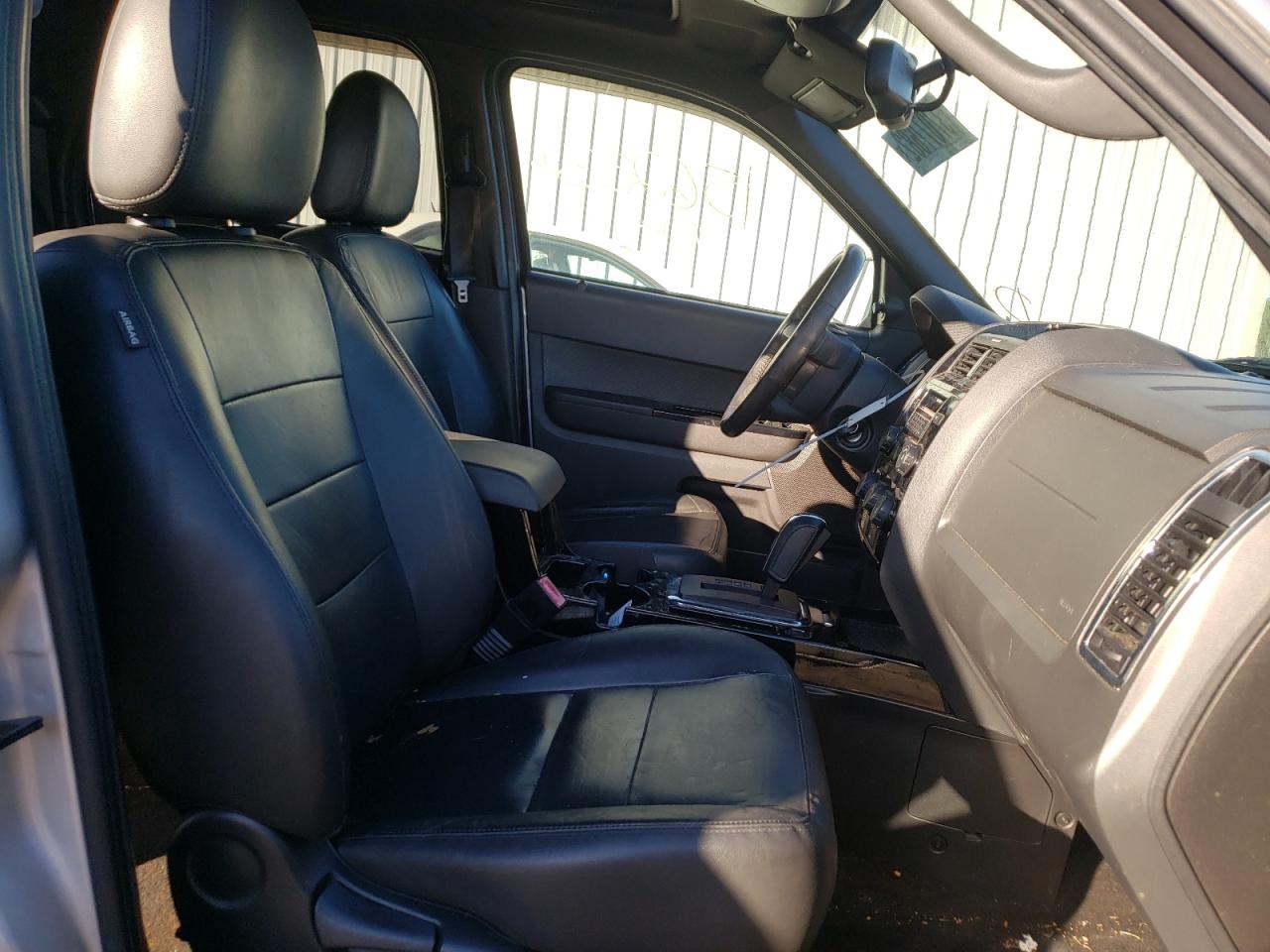 Photo 5 from auction – 2012 FORD ESCAPE LIM with VIN 1FMCU0E78CKB17305