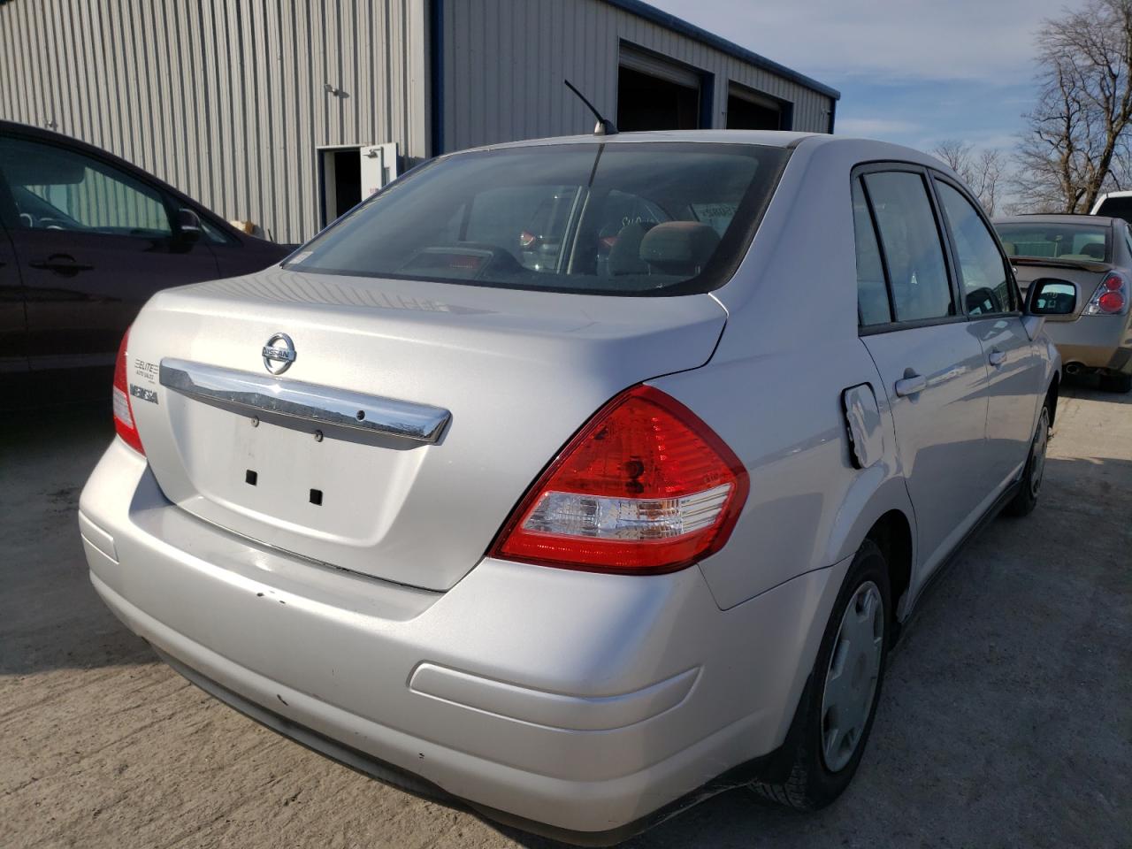 Photo 4 from auction – 2010 NISSAN VERSA S with VIN 3N1BC1AP2AL430153