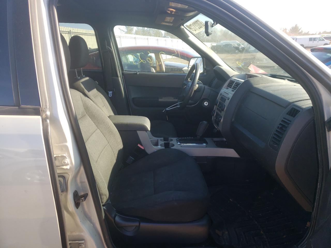 Photo 5 from auction – 2008 FORD ESCAPE XLT with VIN 1FMCU03Z08KD66595