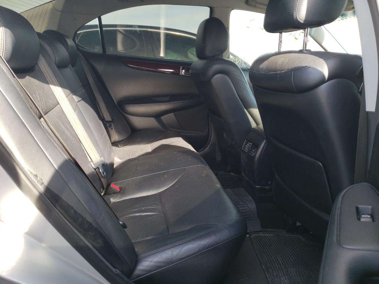 Photo 6 from auction – 2006 LEXUS ES 330 with VIN JTHBA30GX65172695