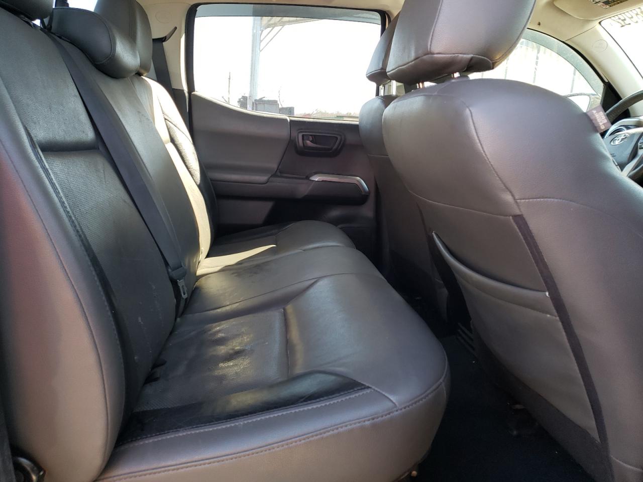 Photo 6 from auction – 2017 TOYOTA TACOMA DOU with VIN 3TMAZ5CN3HM026499