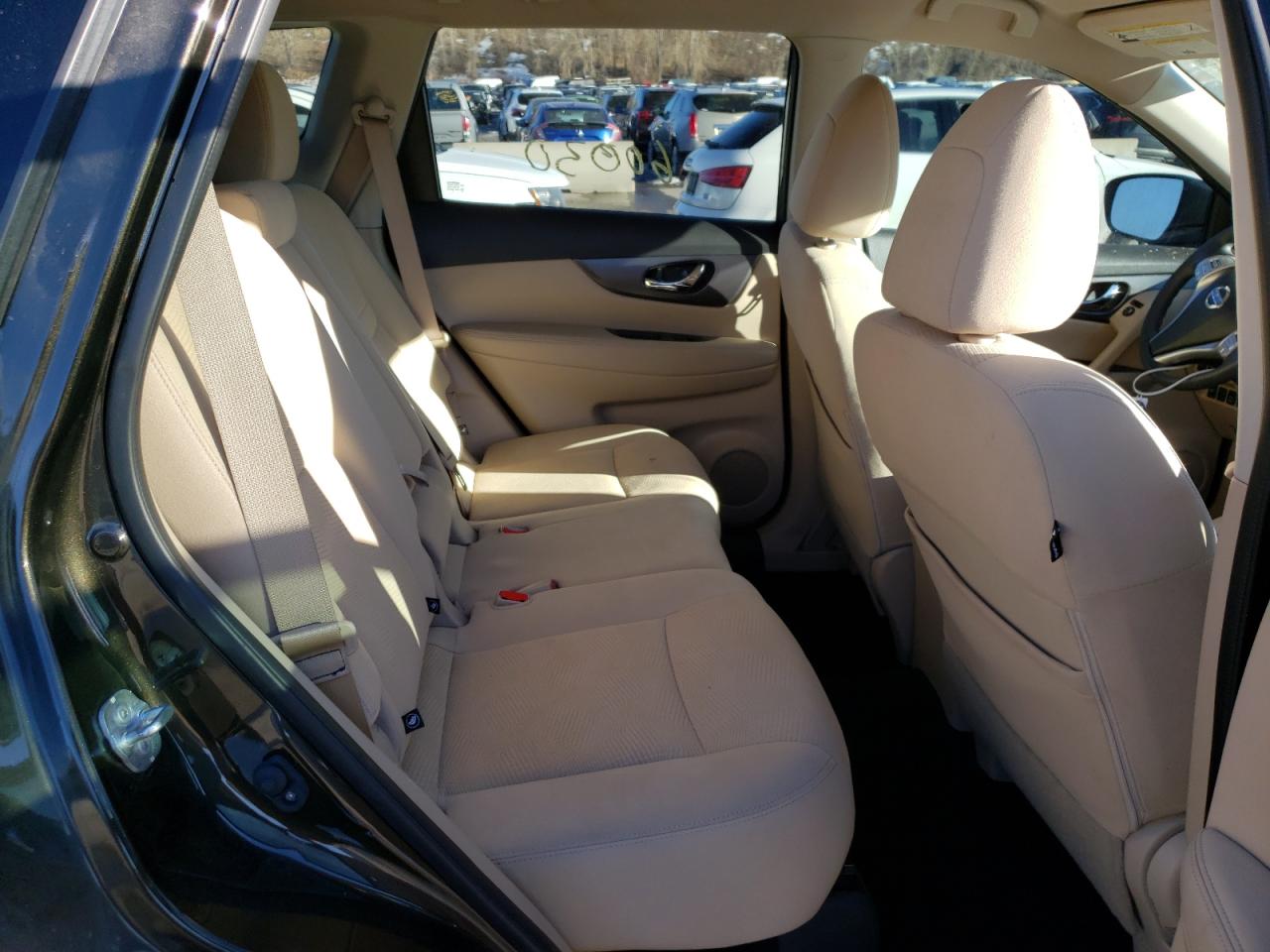 Photo 6 from auction – 2016 NISSAN ROGUE S with VIN KNMAT2MV7GP634372