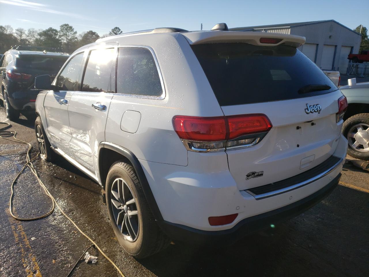 Photo 3 from auction – 2018 JEEP GRAND CHER with VIN 1C4RJEBG9JC253748