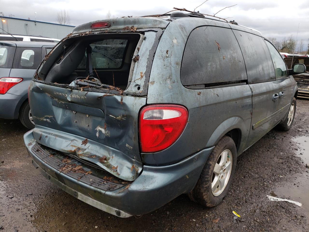 Photo 4 from auction – 2005 DODGE GRAND CARA with VIN 2D4GP44L75R574276