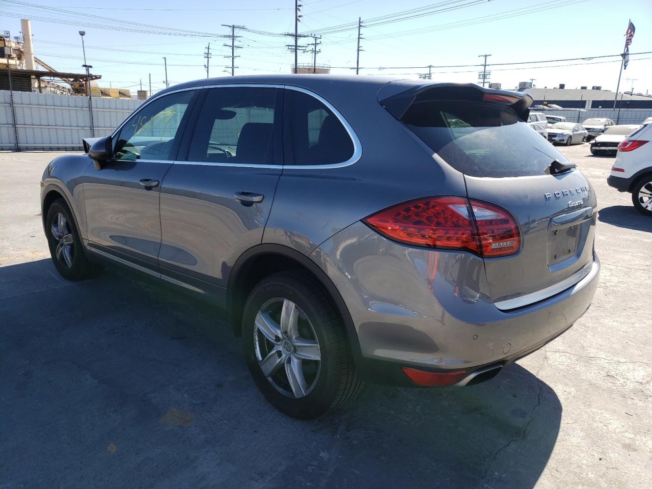 Photo 3 from auction – 2011 PORSCHE CAYENNE with VIN WP1AA2A21BLA00179