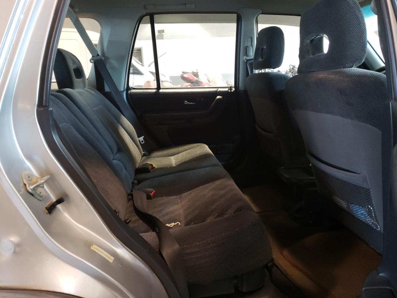 Photo 6 from auction – 2000 HONDA CR-V EX with VIN JHLRD1869YC005043