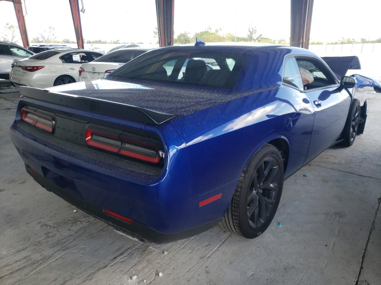 Photo 4 from auction – 2021 DODGE CHALLENGER with VIN 2C3CDZJG3MH664493