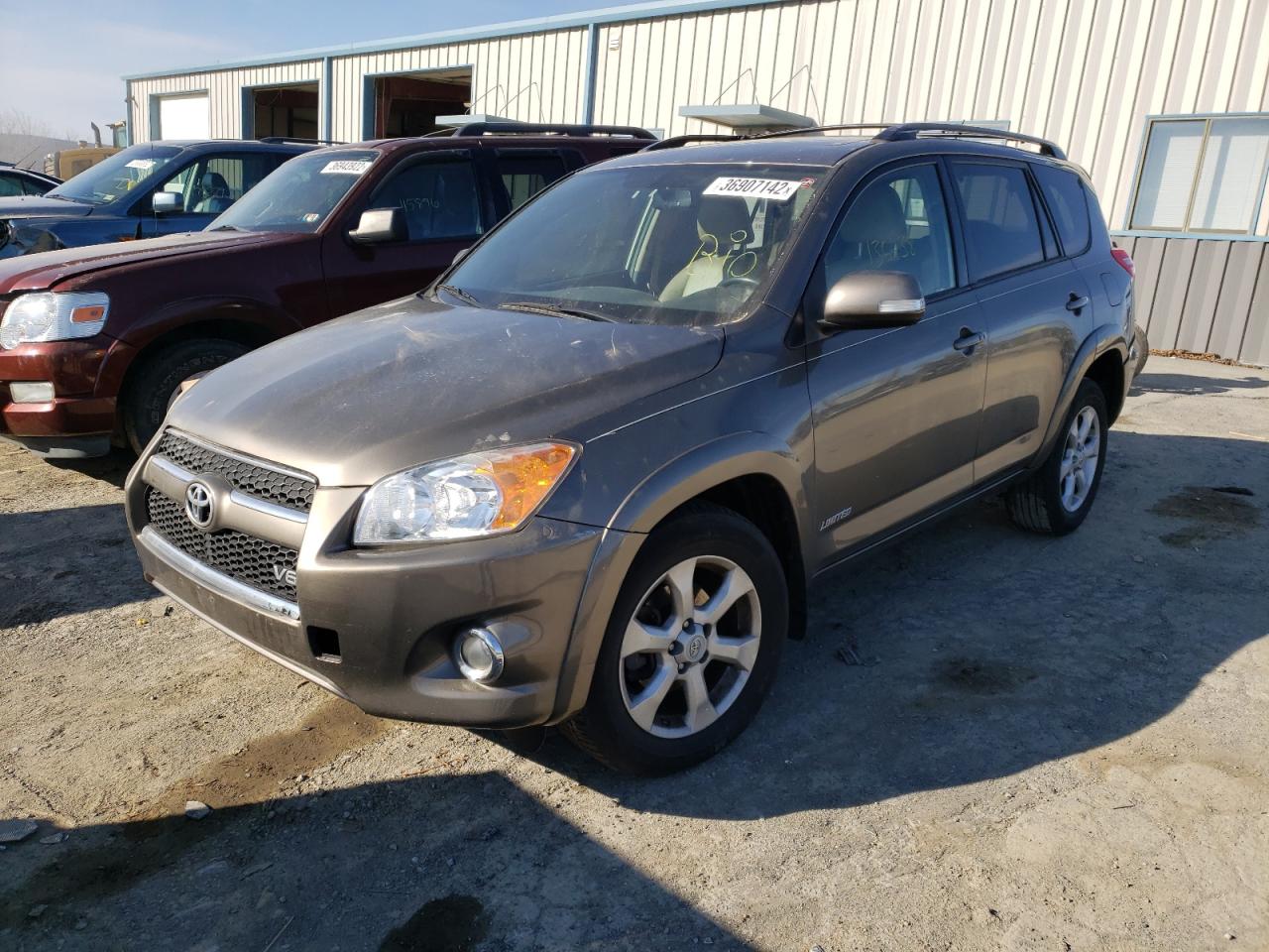 Photo 2 from auction – 2010 TOYOTA RAV4 LIMIT with VIN JTMDK4DV0AD017464