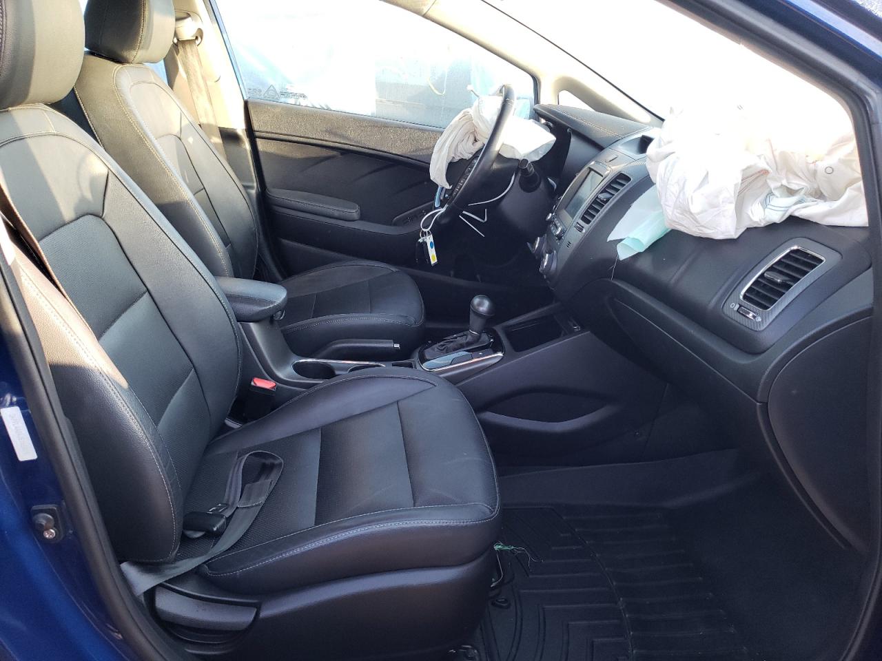 Photo 5 from auction – 2018 KIA FORTE EX with VIN 3KPFL4A84JE165815