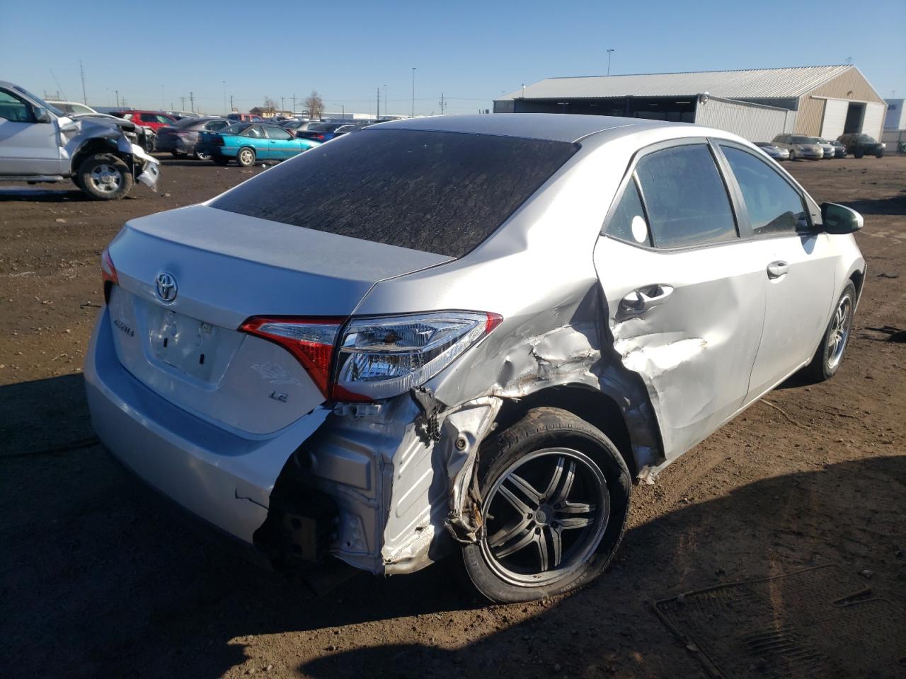 Photo 4 from auction – 2015 TOYOTA COROLLA L with VIN 5YFBURHE9FP295809