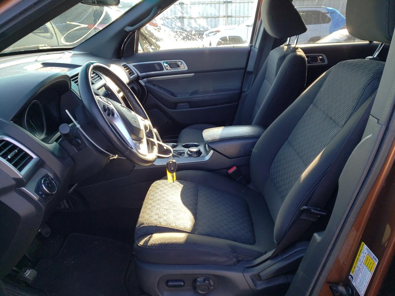 Photo 5 from auction – 2012 FORD EXPLORER X with VIN 1FMHK8D84CGA15152