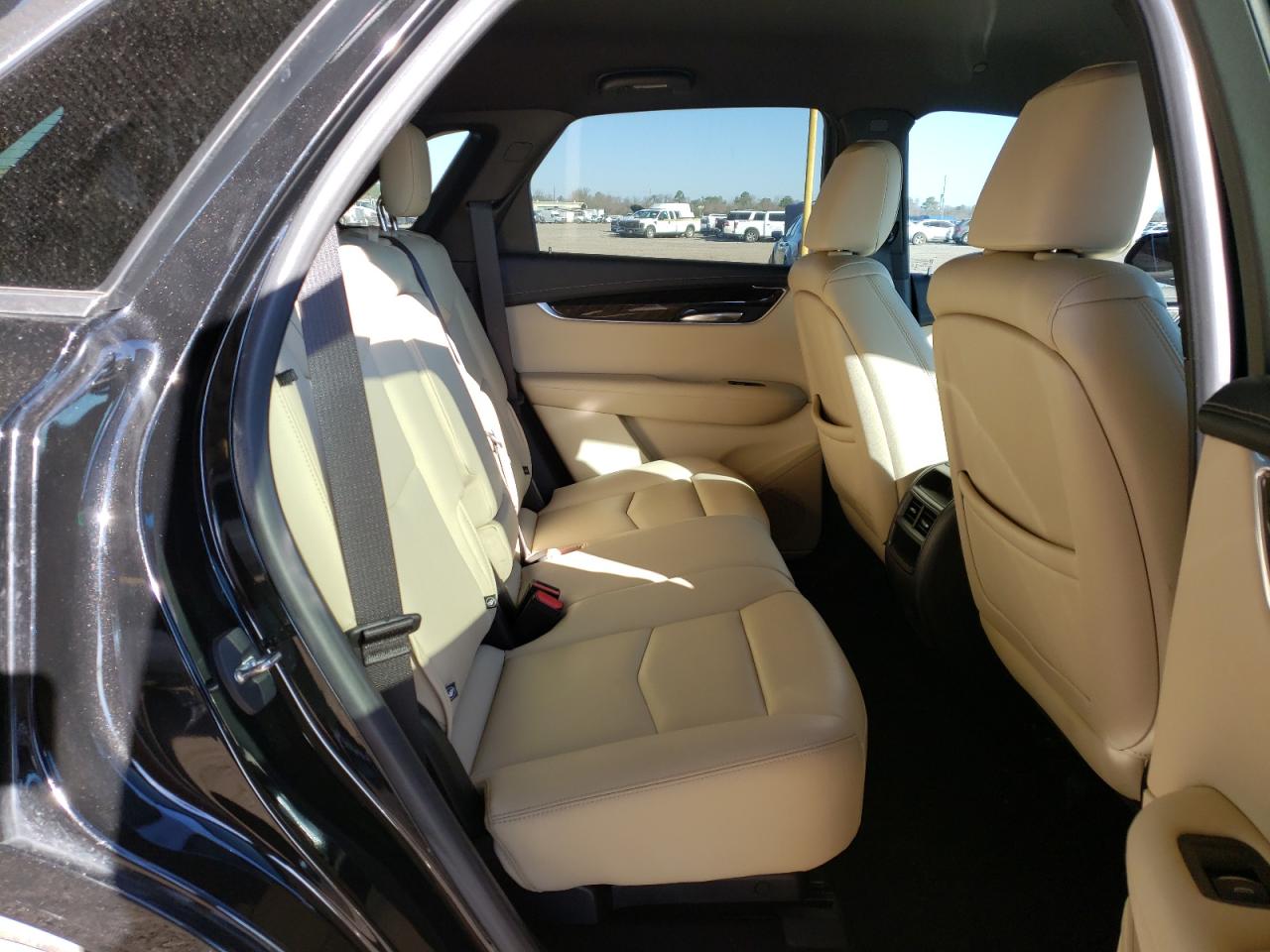 Photo 6 from auction – 2019 CADILLAC XT5 with VIN 1GYKNARS5KZ164177