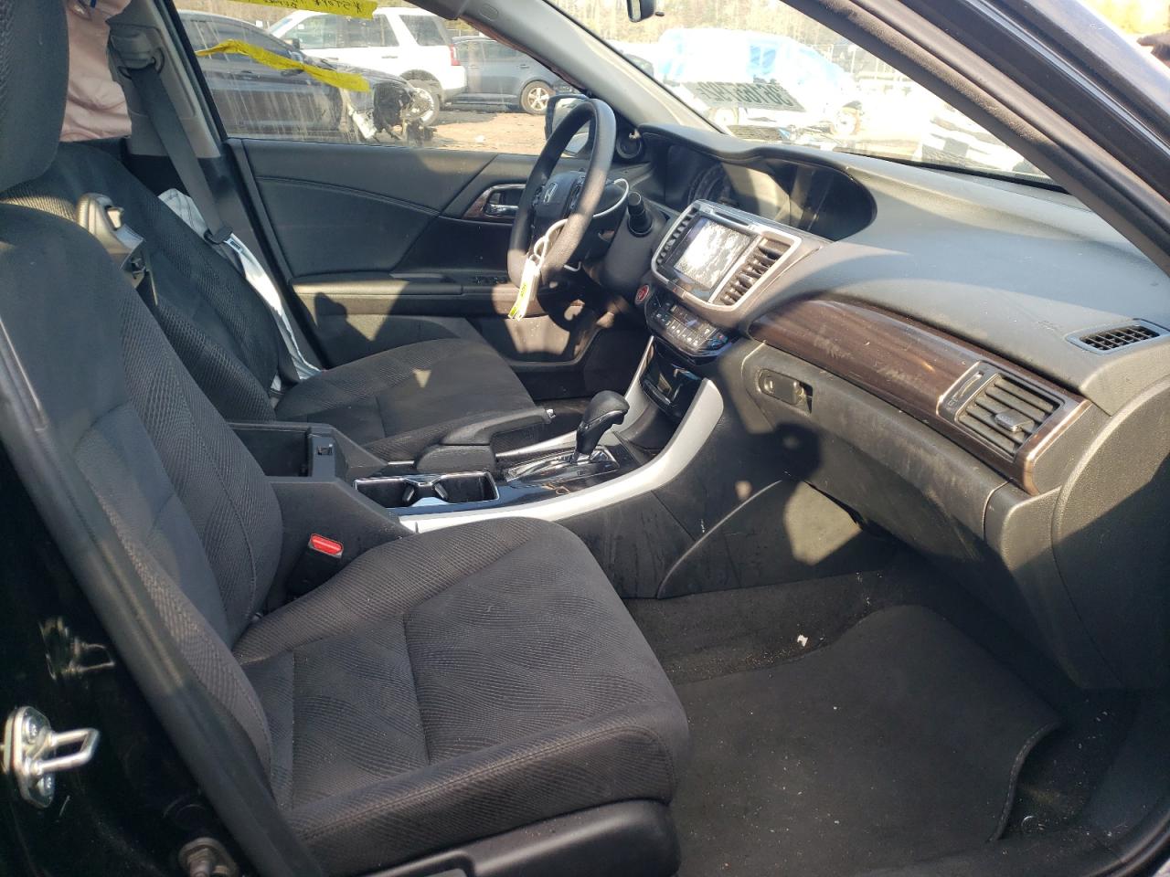 Photo 5 from auction – 2016 HONDA ACCORD EX with VIN 1HGCR2F79GA166882
