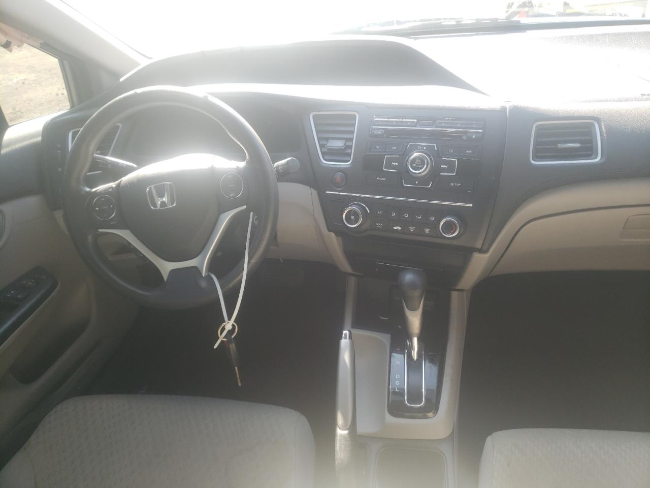 Photo 9 from auction – 2015 HONDA CIVIC LX with VIN 2HGFB2F53FH565934