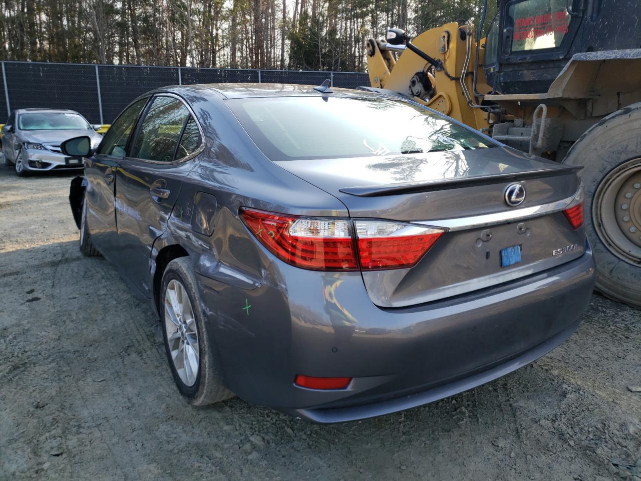 Photo 3 from auction – 2013 LEXUS ES 300H with VIN JTHBW1GG5D2035657
