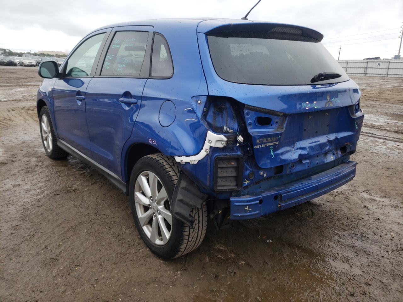 Photo 3 from auction – 2015 MITSUBISHI OUTLANDER with VIN 4A4AP3AU9FE009836
