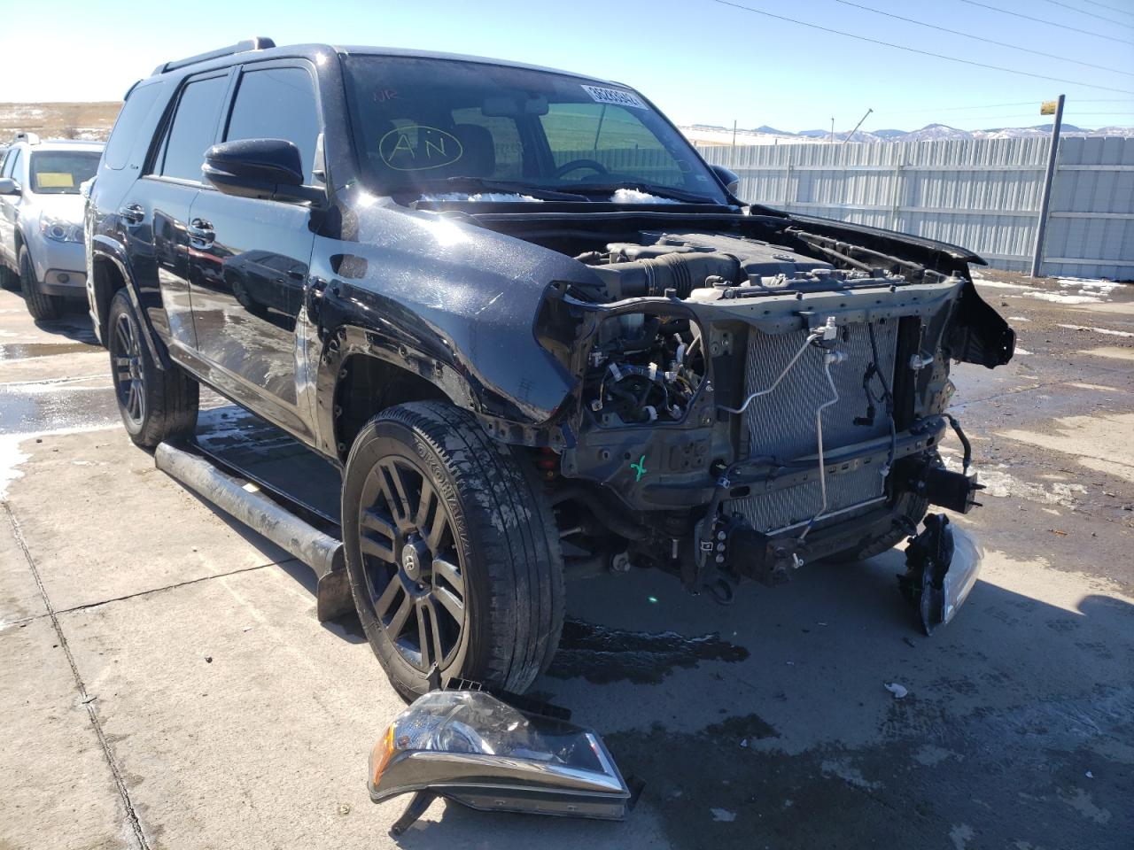 TOYOTA 4RUNNER SR 2019 with VIN JTEBU5JR0K5679261 - Photo from auction