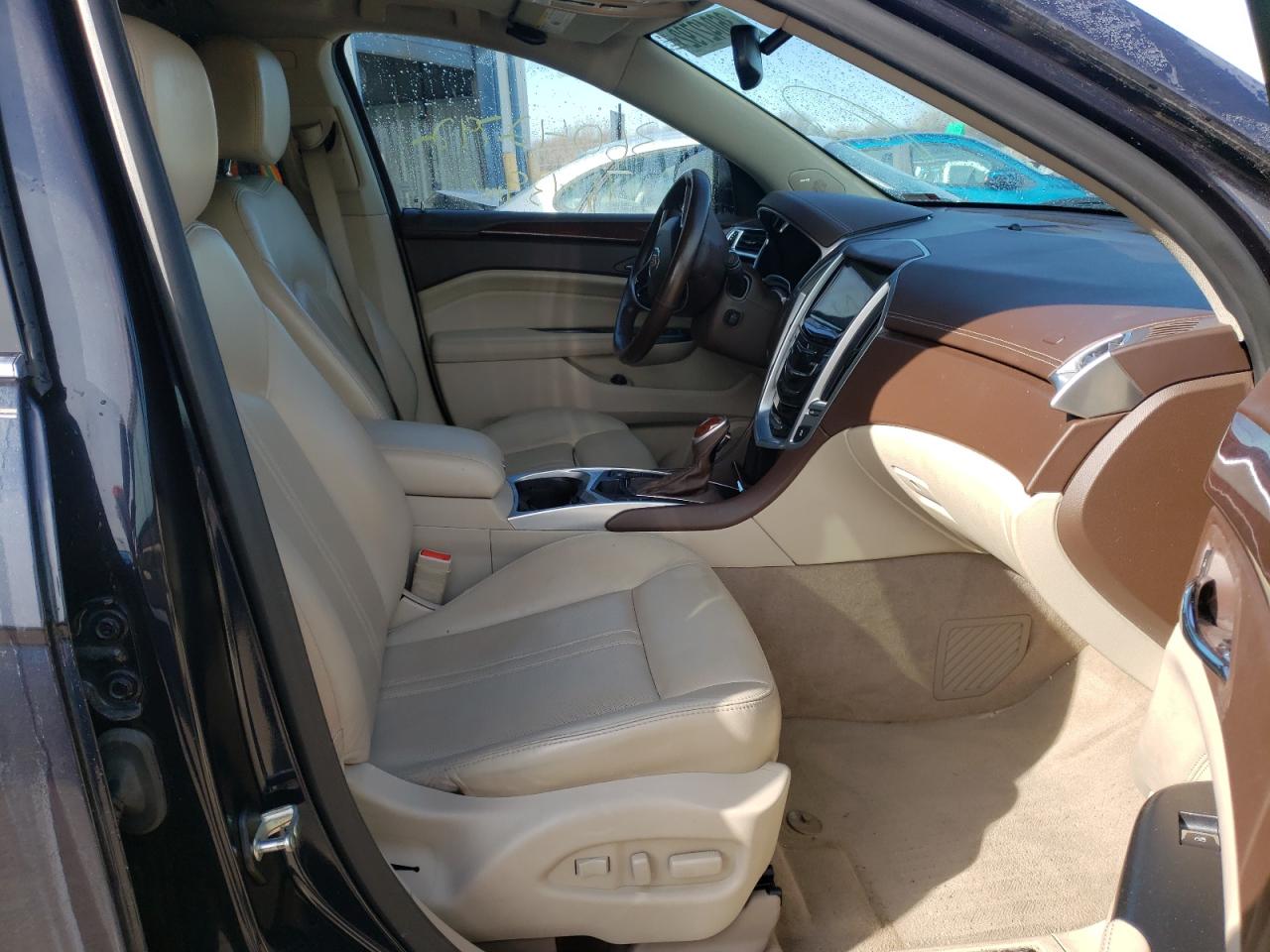 Photo 5 from auction – 2016 CADILLAC SRX PERFOR with VIN 3GYFNCE36GS526923