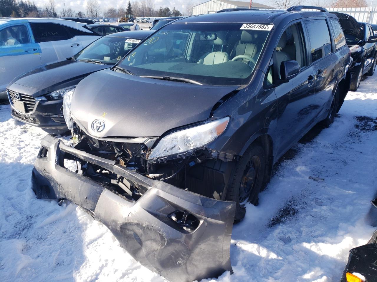 Photo 2 from auction – 2014 TOYOTA SIENNA XLE with VIN 5TDDK3DC6ES085156