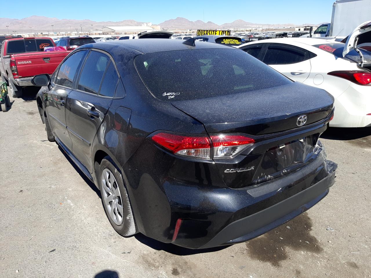 Photo 3 from auction – 2021 TOYOTA COROLLA LE with VIN 5YFEPMAE4MP177200