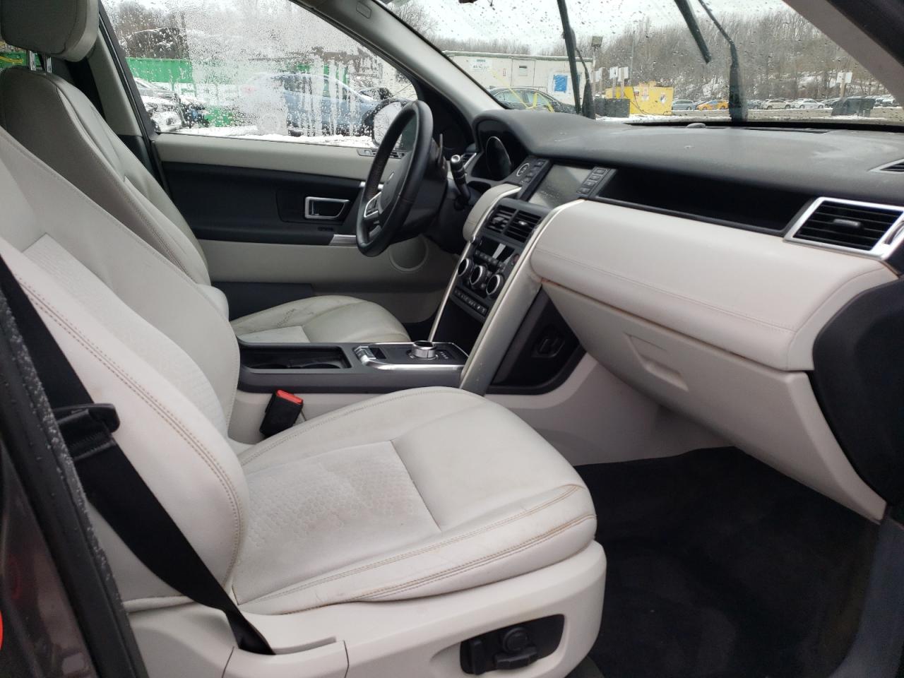 Photo 5 from auction – 2015 LAND ROVER DISCOVERY with VIN SALCP2BG0FH502606