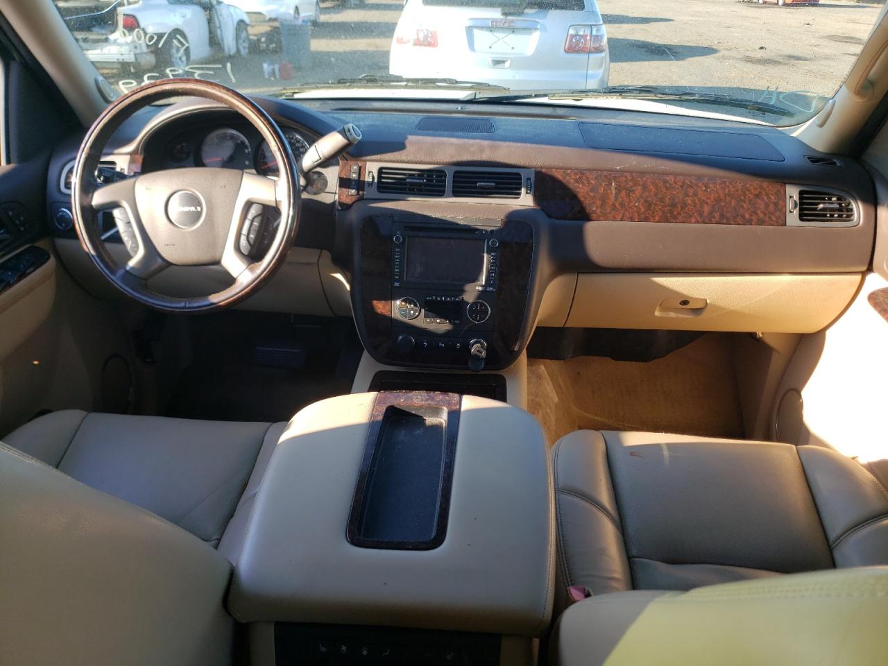 Photo 9 from auction – 2013 GMC YUKON XL D with VIN 1GKS2MEF3DR118735