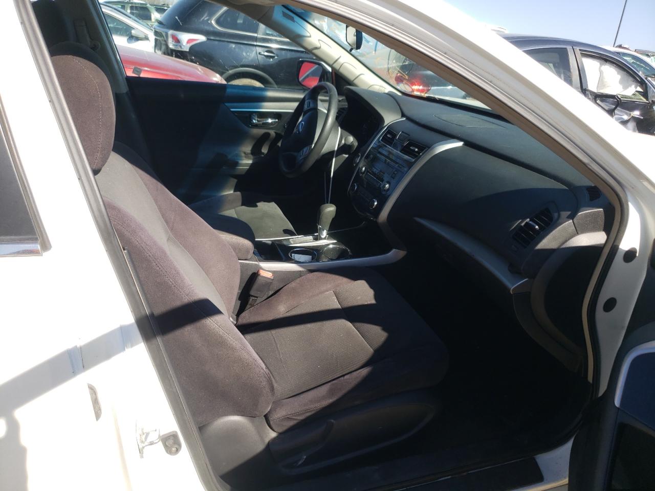 Photo 5 from auction – 2013 NISSAN ALTIMA 2.5 with VIN 1N4AL3AP8DC111074