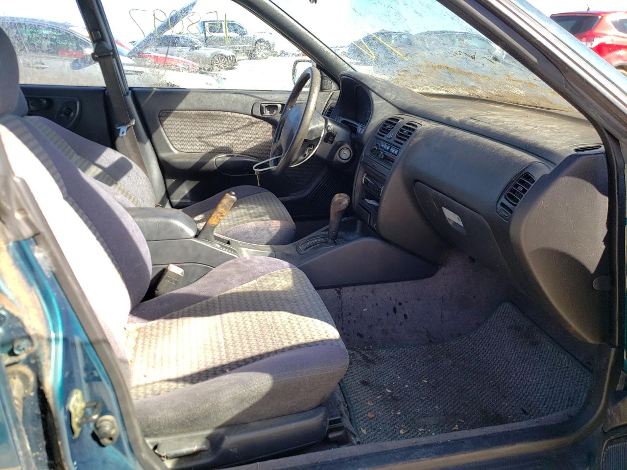 Photo 5 from auction – 1998 SUBARU LEGACY 30T with VIN 4S3BG6857W7607410