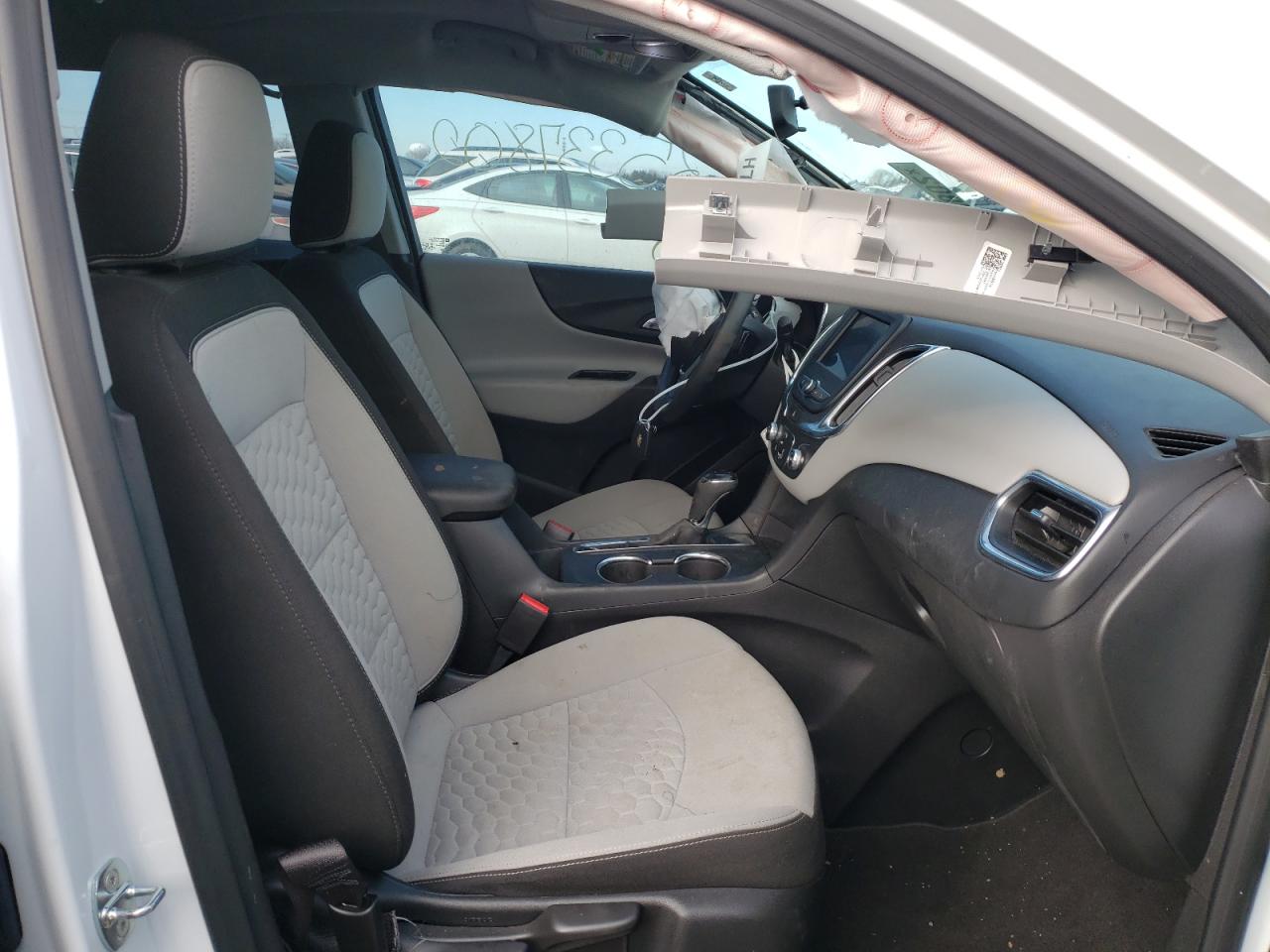 Photo 5 from auction – 2020 CHEVROLET EQUINOX LS with VIN 3GNAXHEV3LS724112