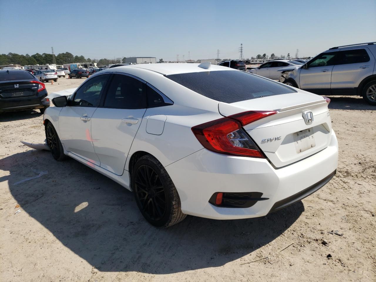 Photo 3 from auction – 2017 HONDA CIVIC EX with VIN 19XFC1F3XHE032482
