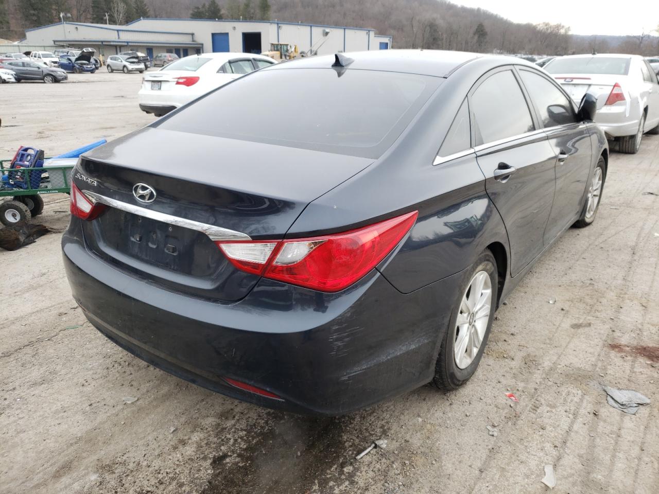 Photo 4 from auction – 2013 HYUNDAI SONATA GLS with VIN 5NPEB4AC3DH763476