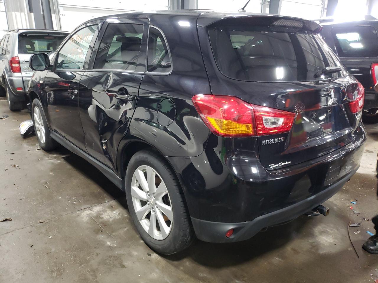 Photo 3 from auction – 2013 MITSUBISHI OUTLANDER with VIN 4A4AR3AU5DE024728