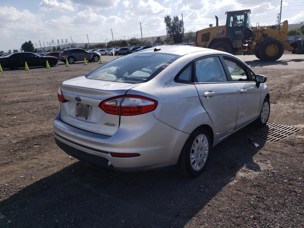 Photo 4 from auction – 2014 FORD FIESTA S with VIN 3FADP4AJ7EM199666