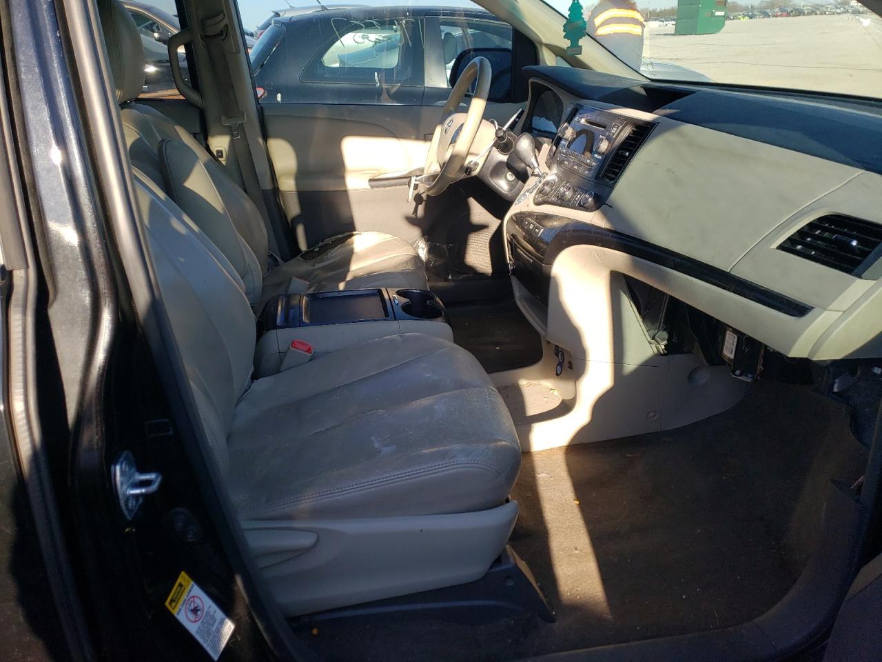 Photo 5 from auction – 2011 TOYOTA SIENNA LE with VIN 5TDKK3DC6BS128977