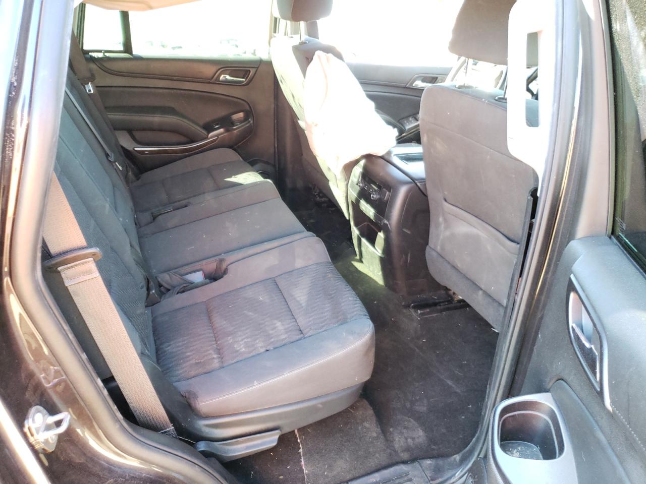 Photo 6 from auction – 2016 CHEVROLET TAHOE C150 with VIN 1GNSCAKC2GR206754