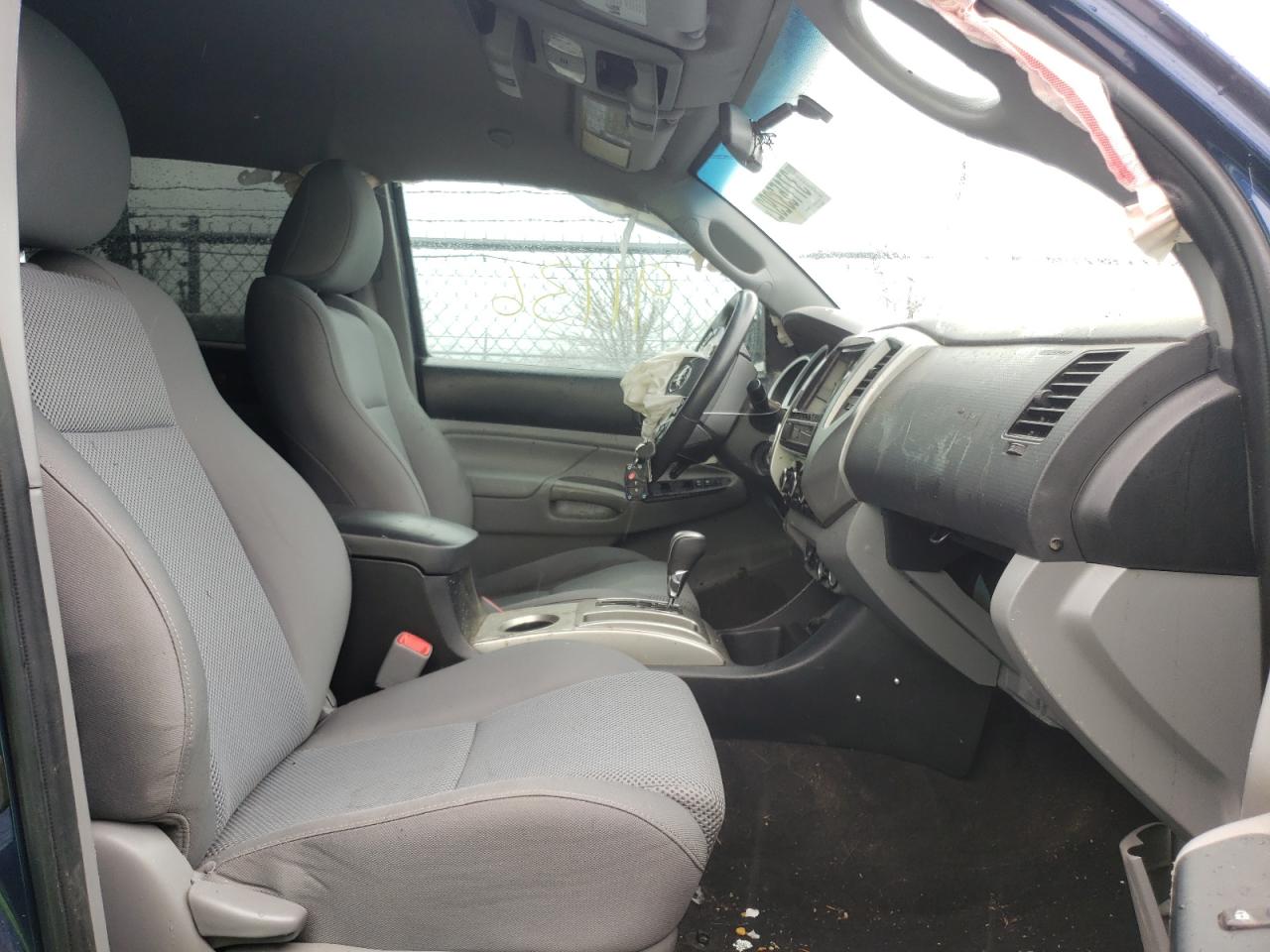Photo 5 from auction – 2014 TOYOTA TACOMA DOU with VIN 3TMLU4EN4EM149237