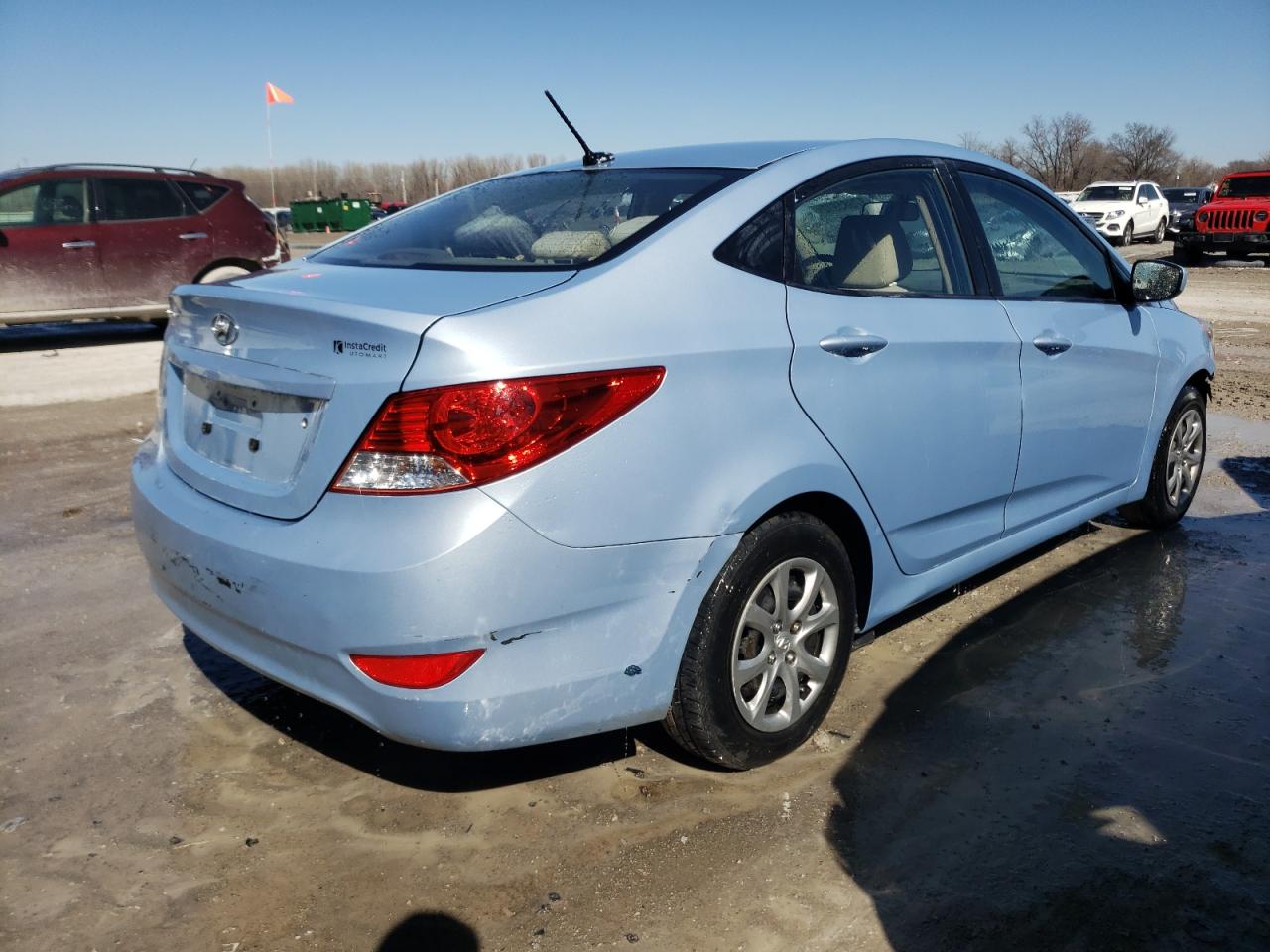 Photo 4 from auction – 2014 HYUNDAI ACCENT GLS with VIN KMHCT4AE5EU613586
