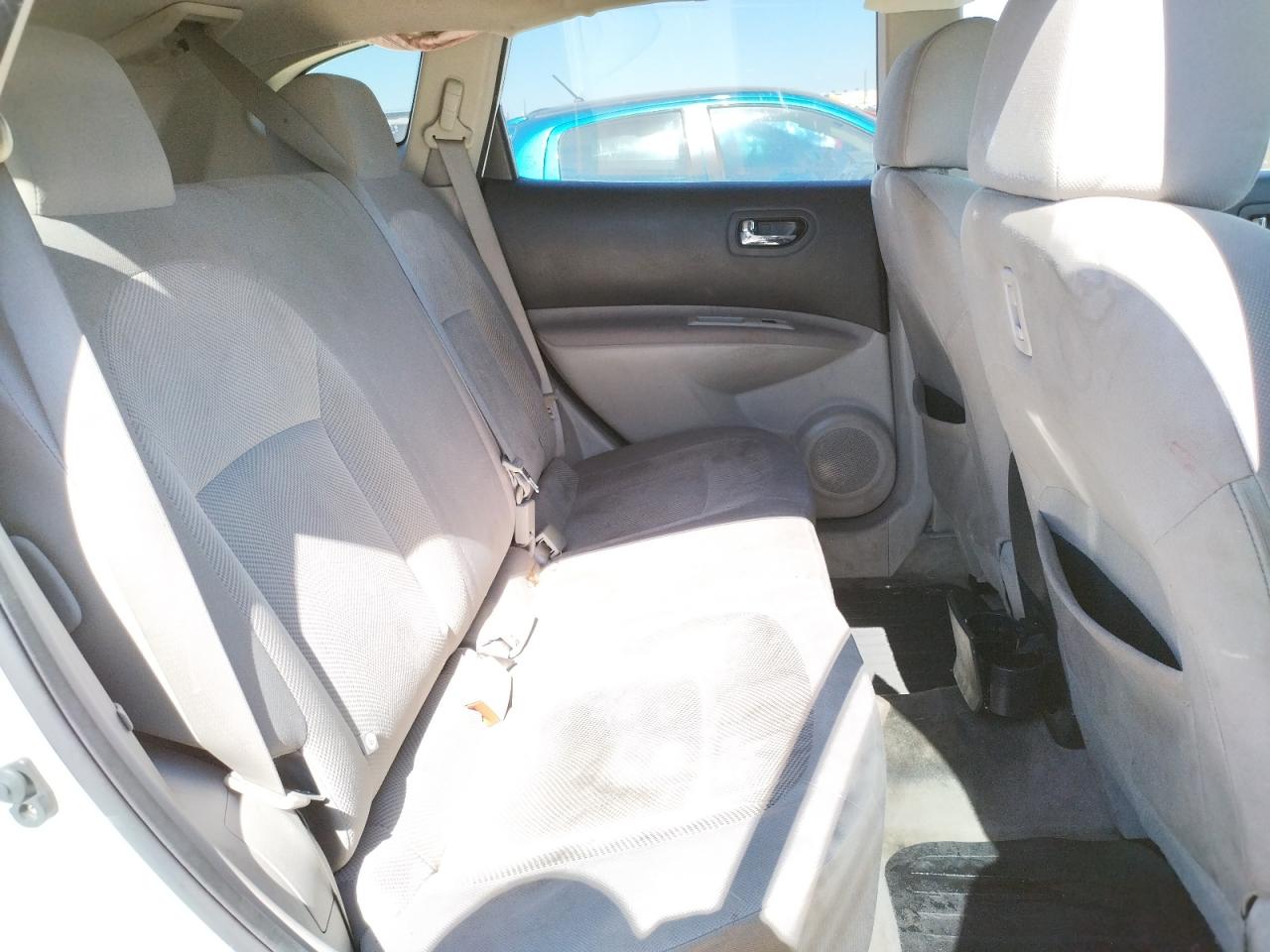 Photo 6 from auction – 2012 NISSAN ROGUE S with VIN JN8AS5MT4CW273738