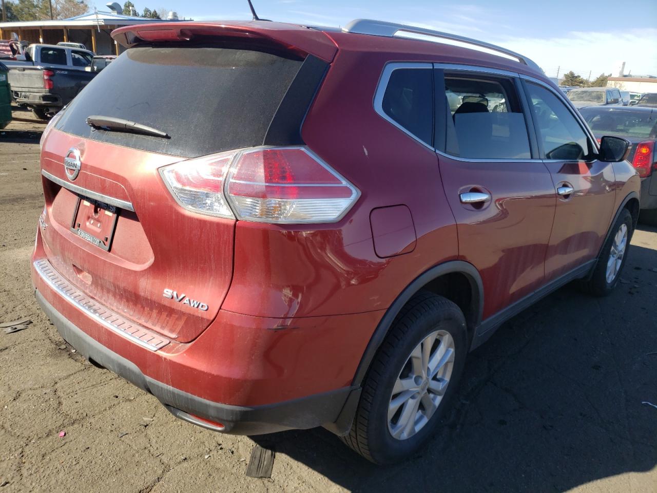 Photo 4 from auction – 2015 NISSAN ROGUE S with VIN KNMAT2MV7FP558683